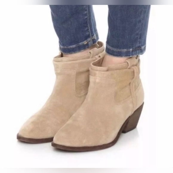 JOIE SZ 36.5/6 Boho Ajax AnkleFall Bootie Tan Suede Western Pull On 1.75" Heel - Picture 1 of 10